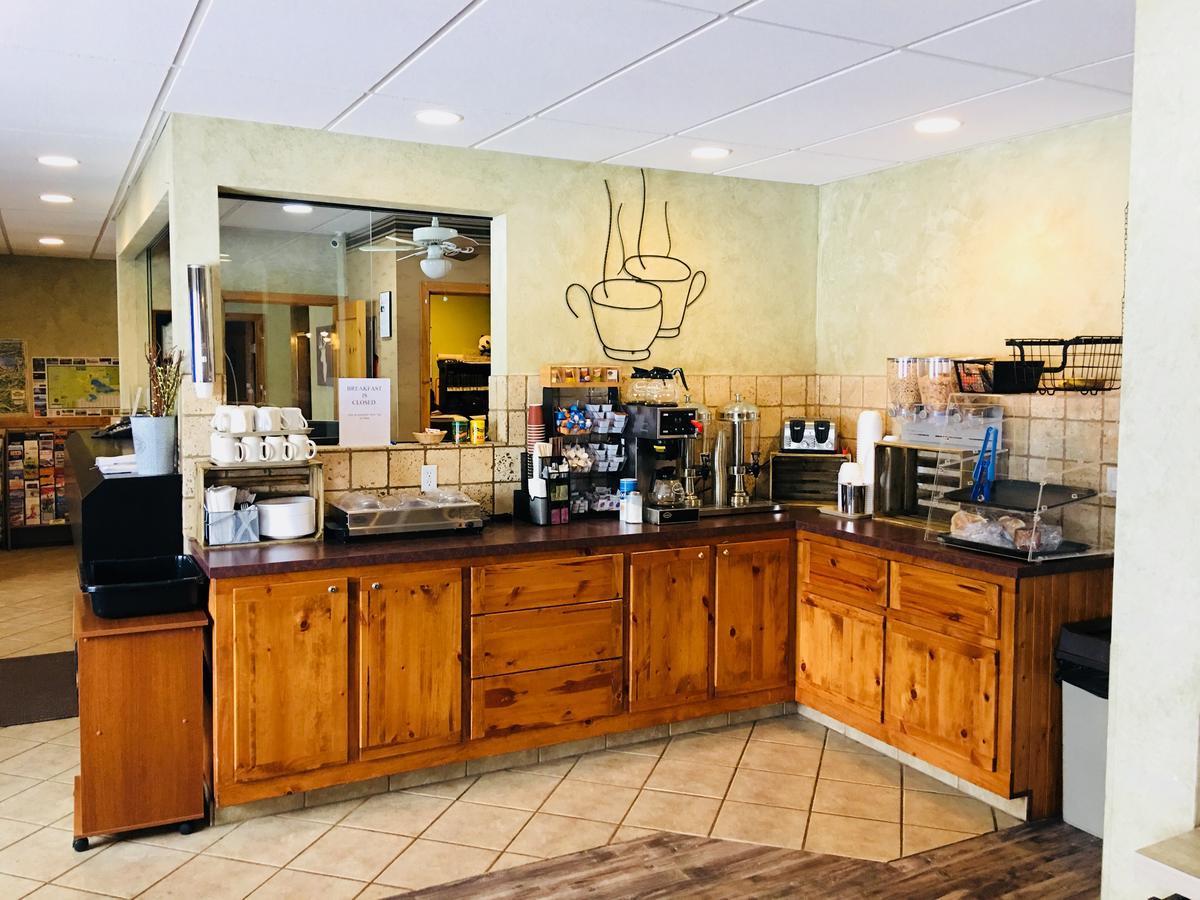 Boulder Creek Inn Donnelly Экстерьер фото